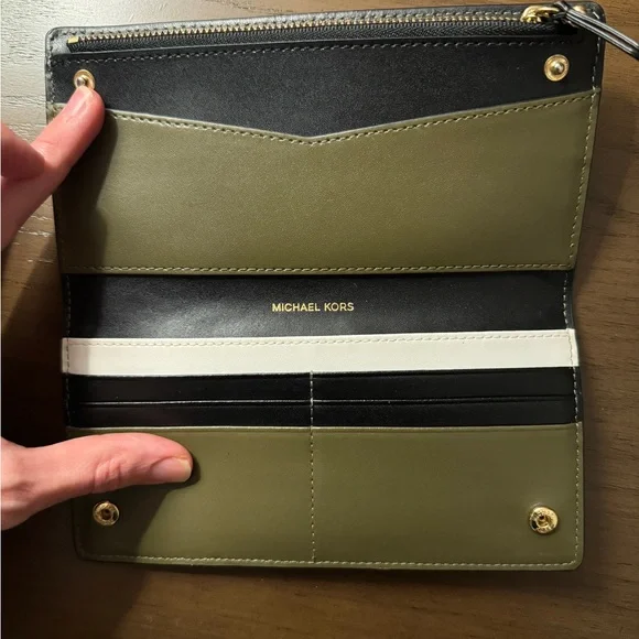Michael Kors Olive and Black Tri-Tone Slim Wallet - Picture 3 of 6